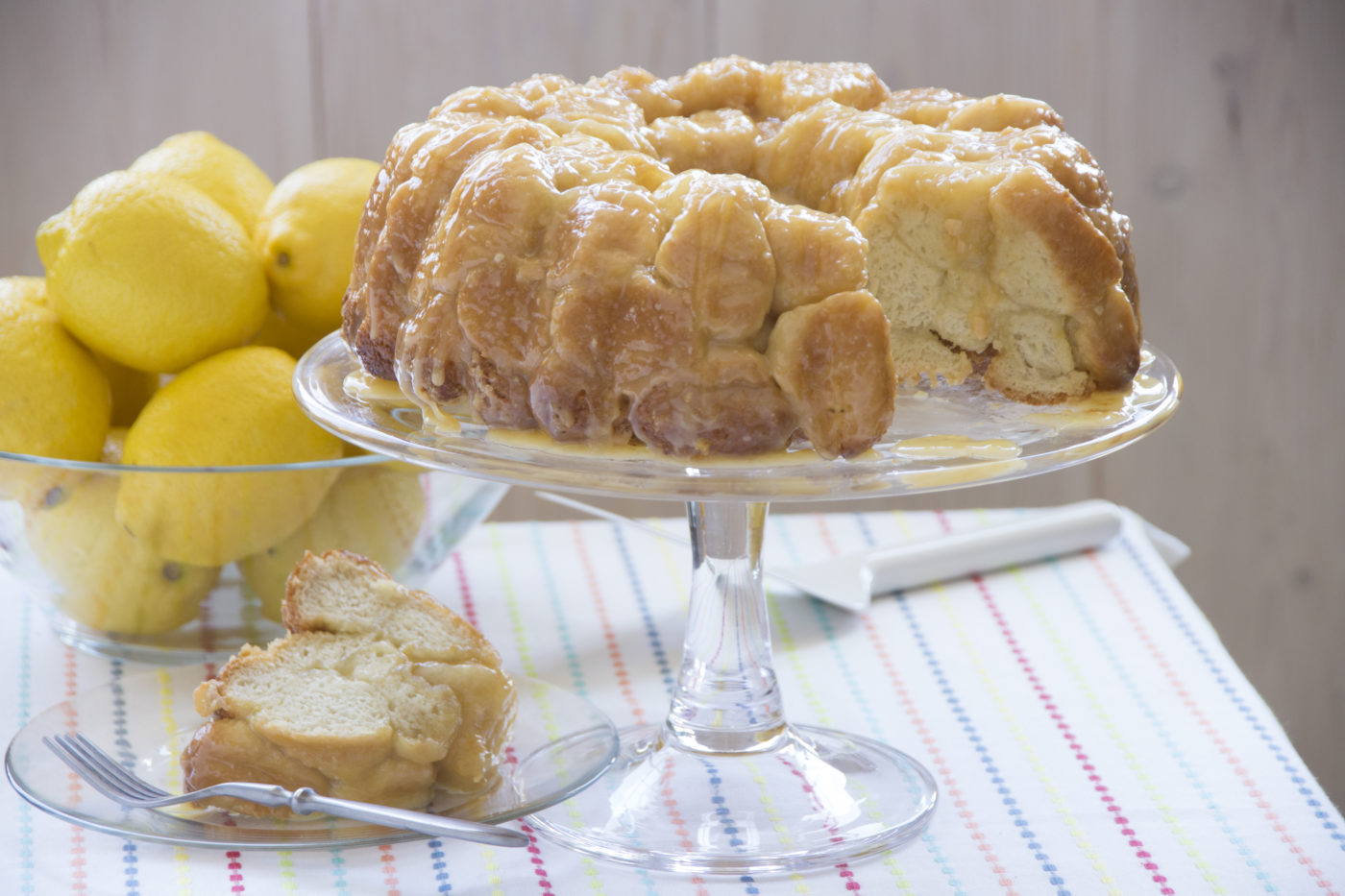 Lemon Cream Cheese Pull Apart