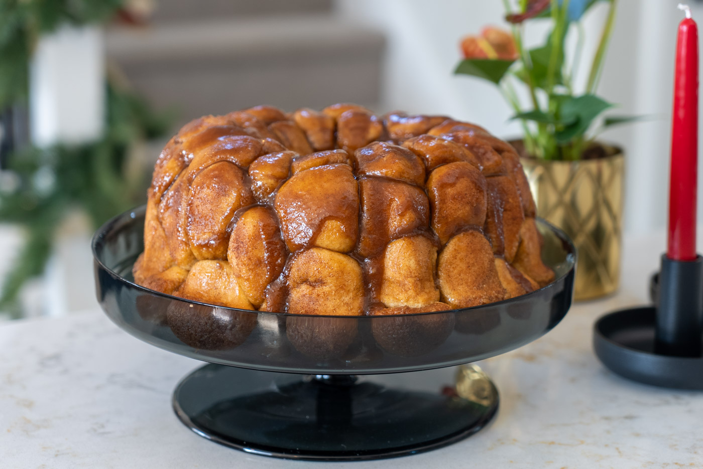 Cinnamon Roll Monkey Bread (w/refrigerated rolls!) [VIDEO] - Dinner, then  Dessert