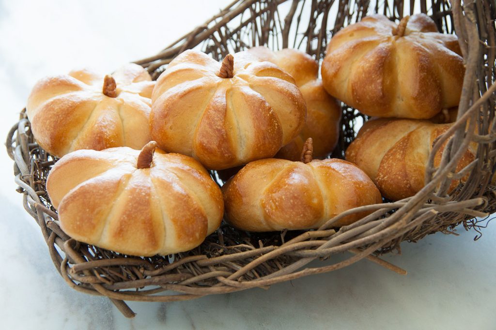 These pumpkin shaped rolls are the perfect addition to any Holiday meal.