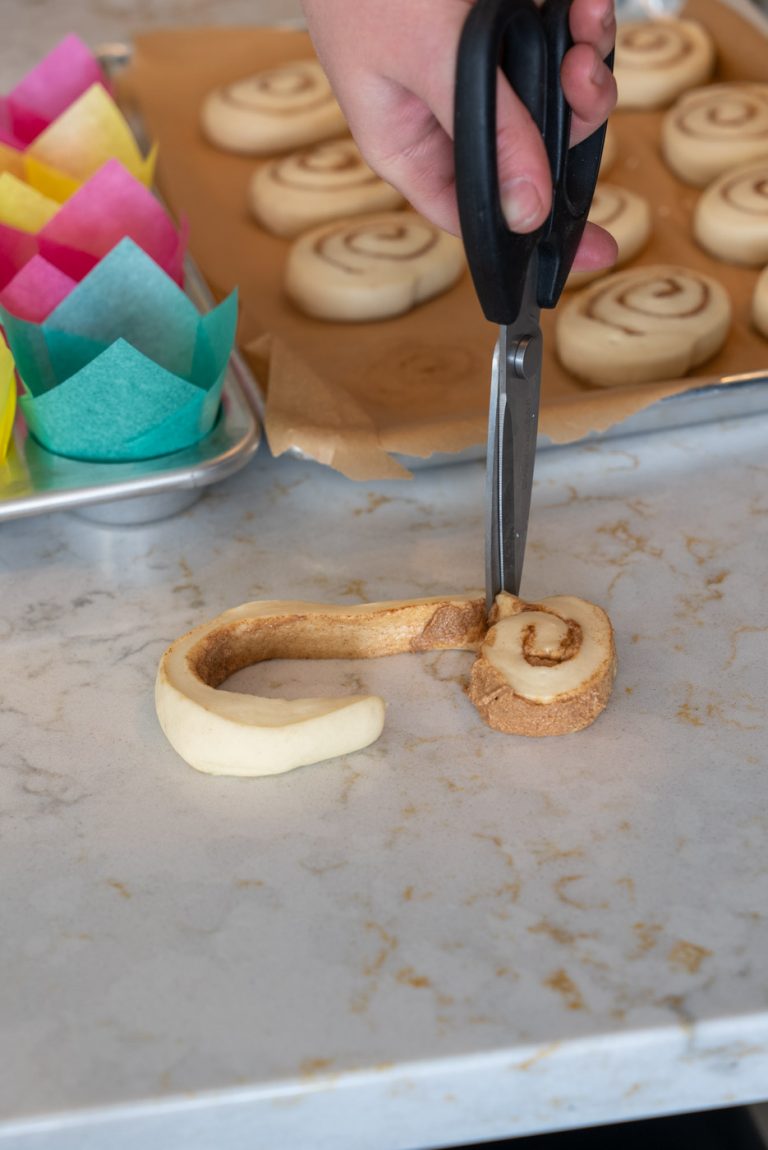 Mini Cinnamon Roll Cupcakes Rhodes BakeNServ