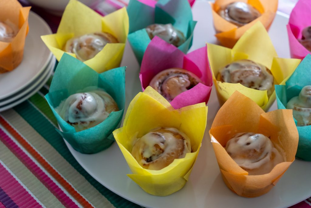 Mini Cinnamon Roll Cupcakes Rhodes BakeNServ