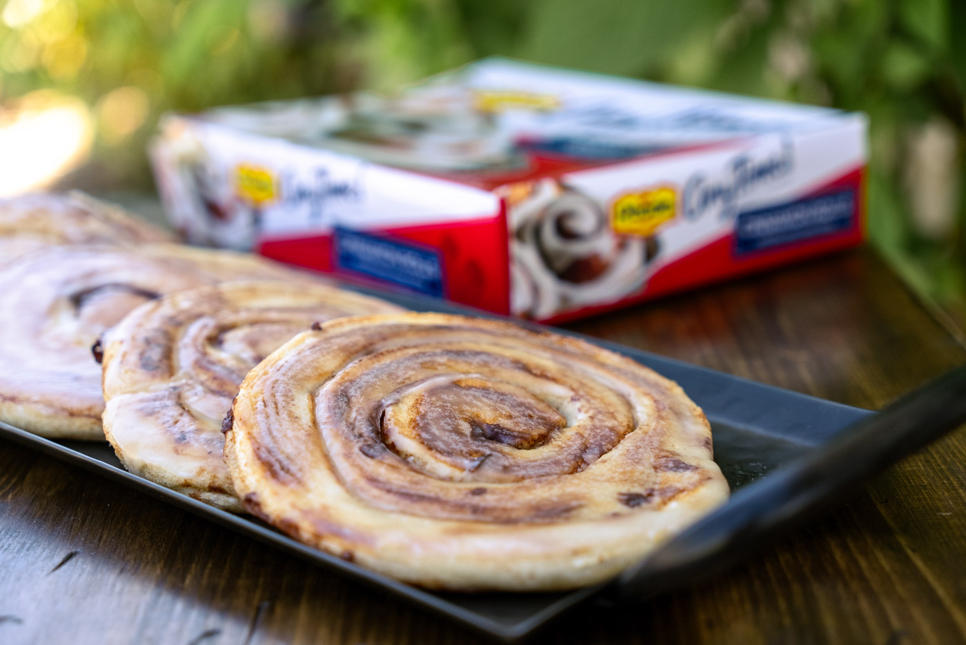 Dutch Oven Cinnamon Roll