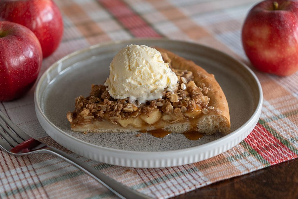 The fun fall flavors of Apple Crisp baked on a pizza crust, yummy!