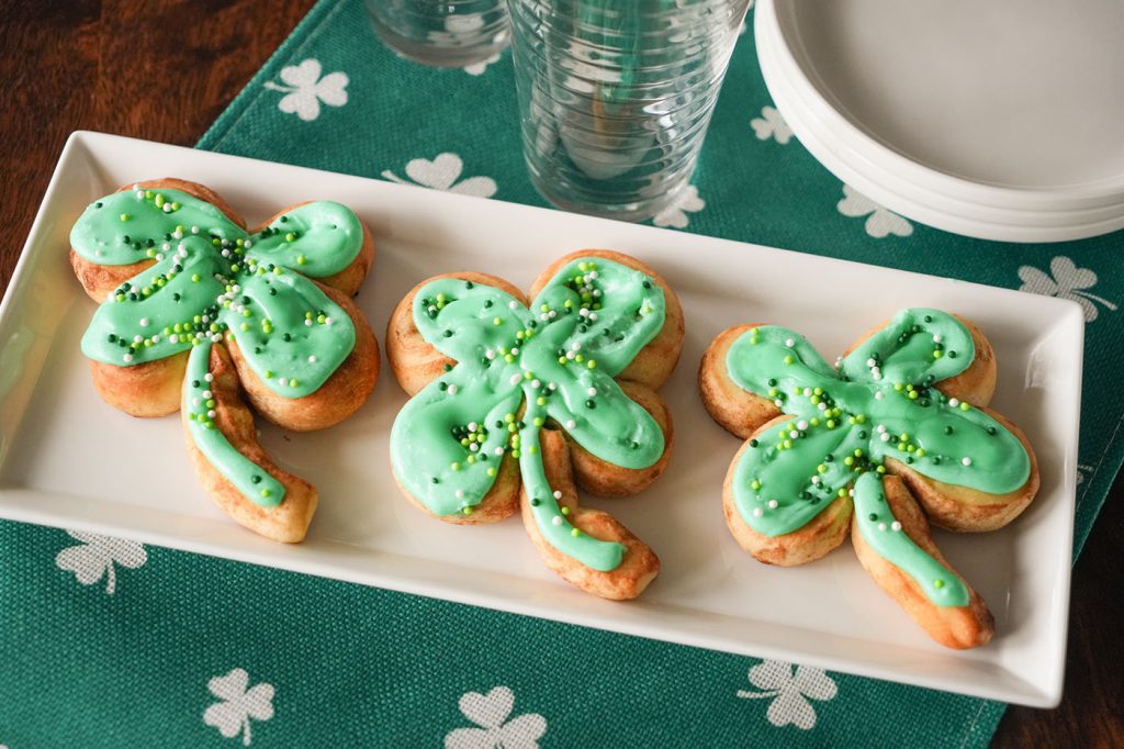 These lucky four leaf clover cinnamon rolls make for a superb St. Patrick's Day morning treat.
